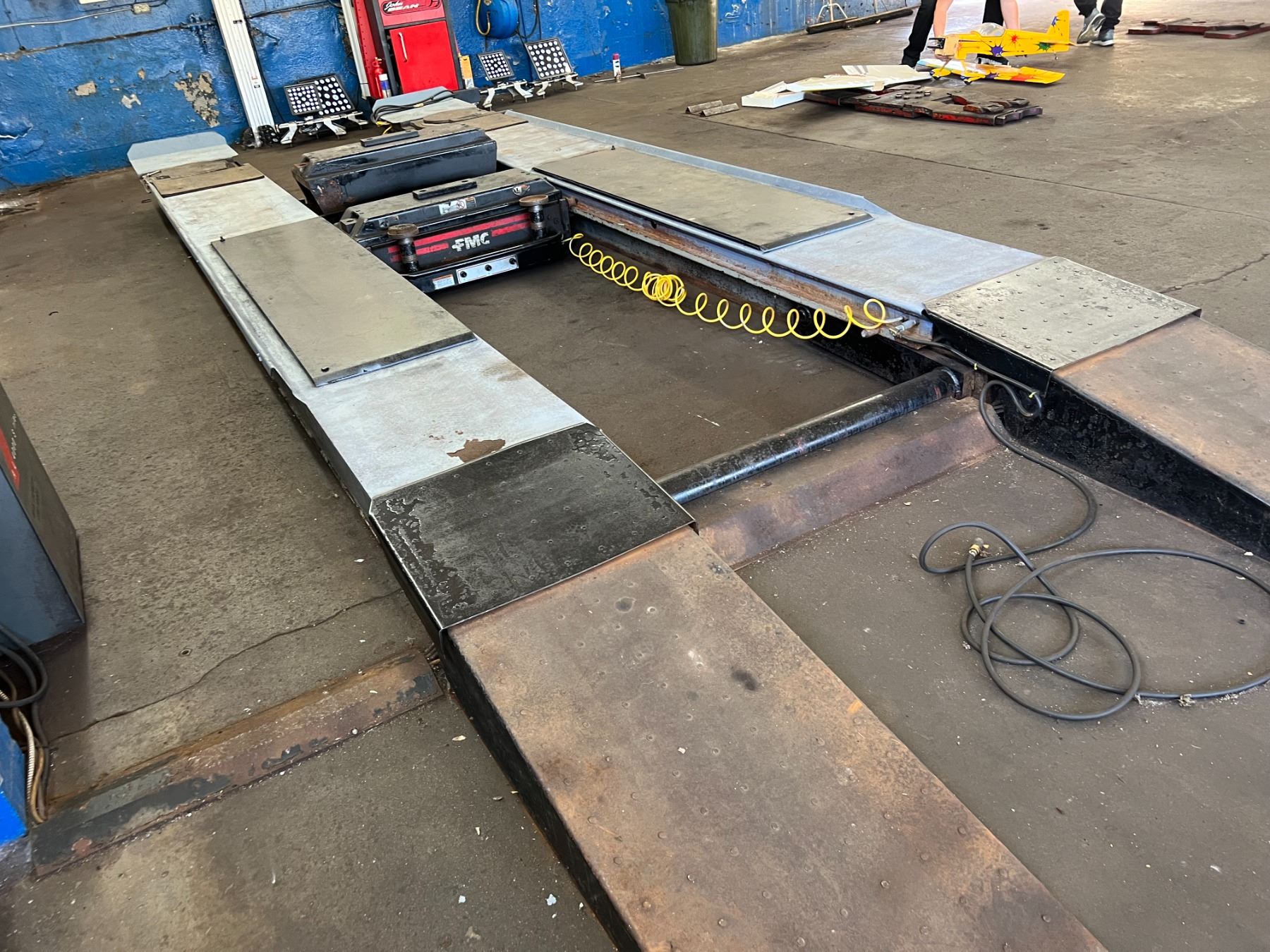 JOHN BEAN VISUAL LINE AL4000 SERIES WHEEL ALIGNMENT SYSTEM WITH 12,000 ...