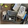 Image 2 : COLLECTION OF SPECIALTY MEASURING TOOLS, MITUTOYO 513-118 MICRO MEASURE TOOL, THICKNESS MICRO