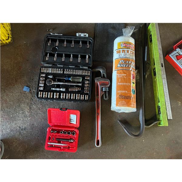 ASST TOOLS, 18" PIPE WRENCH, SHEET METAL CUTTERS, CRAFTSMAN SOCKET SET, 2 X 2' LEVELS, 30 & 36"
