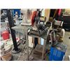 Image 2 : MAKITA METAL CUT OFF SAW WITH STAND