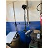 Image 1 : FEEDER STAND WITH GUN TO USE FOR STUDDING TIRES