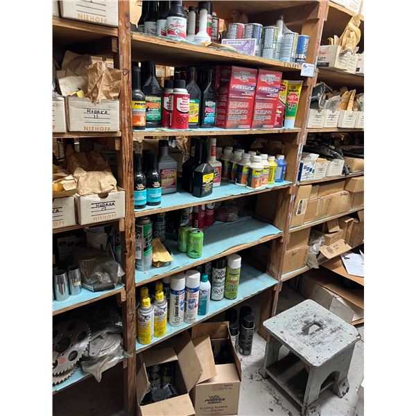 LG SHELF LOT OF POWER STEERING FLUID, SEALER, TRANSMISSION CONDITIONER, FUEL SYSTEM MAINTENANCE,