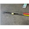 Image 8 : METAL TACKLE BOX WITH CONTENTS-SEVERAL VAN LURES, WEIGHTS. BANDITO SPEAR, ETC,