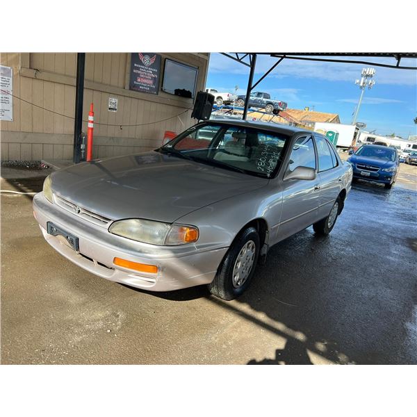 1996 Toyota Camry DX