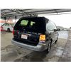 Image 3 : 2002 Kia Sedona LX