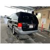 Image 4 : 2002 Kia Sedona LX