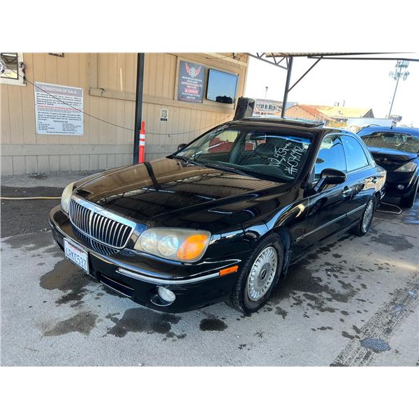 2001 Hyundai XG300