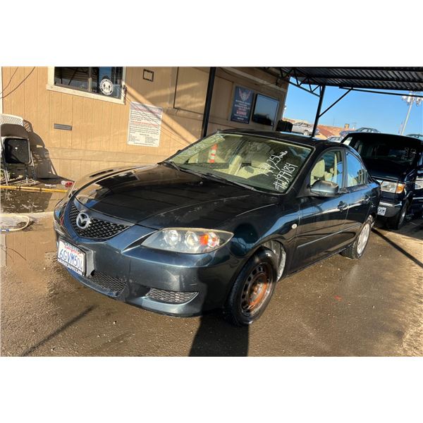 2004 Mazda Mazda3 i
