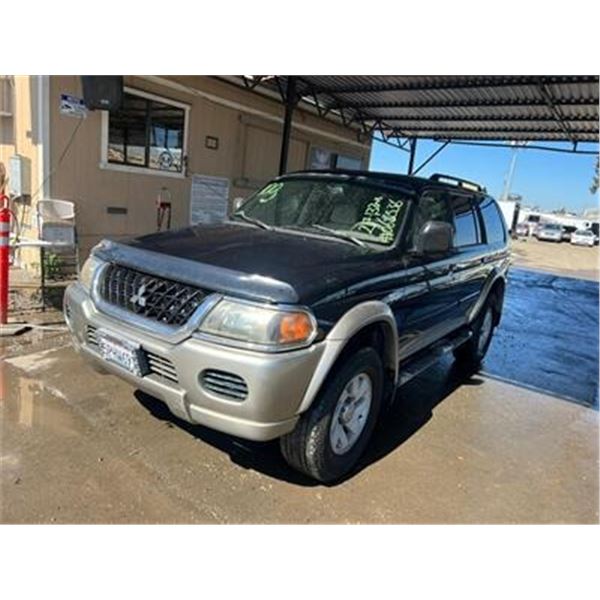 2002	Mitsubishi	Montero Sport
