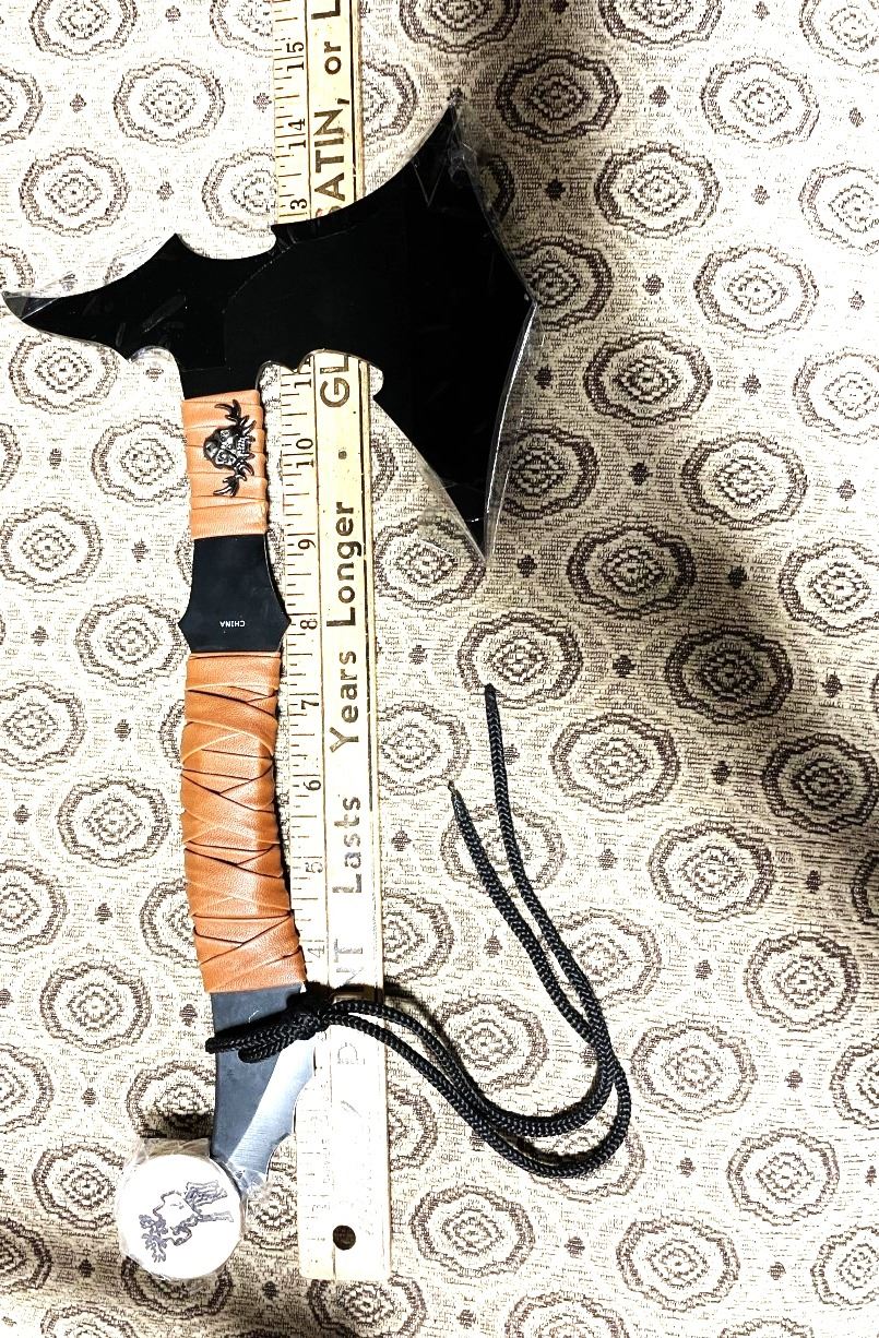 Tomahawk style knife