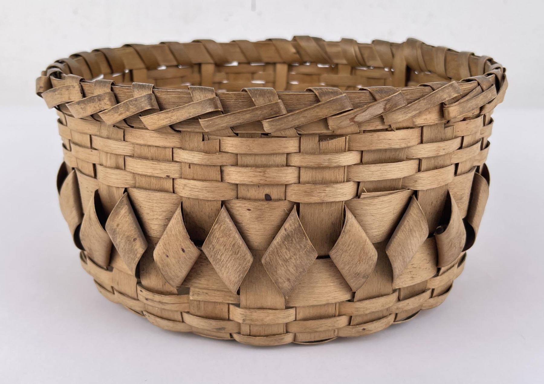 Wabanaki MicMac Penobscot Ash Indian Basket