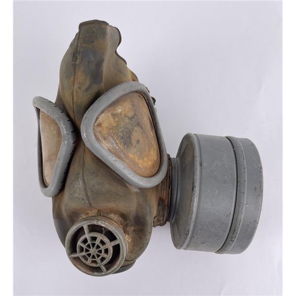 WW2 D Day M5 Airborne Gas Mask 46432323 1m