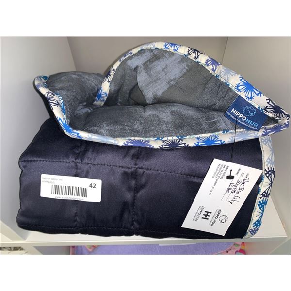 Hippo Hug Customized Weighted Blanket - 30x40 - The Big City 12 lbs