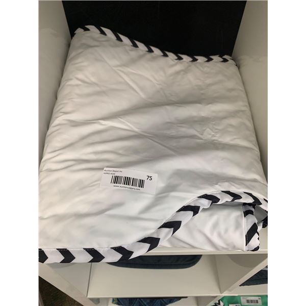 Hippo Hug Sensory Weighted Blanket - 30x40 - white 8lbs