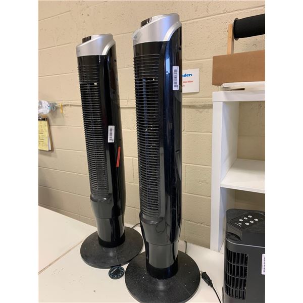 Lot of one tall oscillating fan