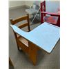 Image 2 : Vintage Childs Desk
