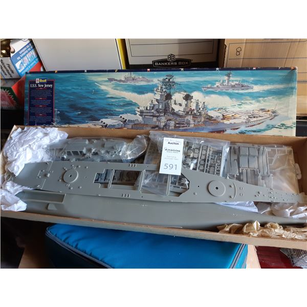 Revel USS New Jersey Model Kit Cat A