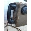 Image 4 : Antique Wall Telephone Cat A