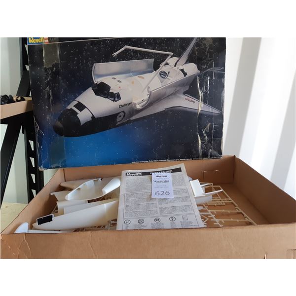 Revell Challenger Model Kit Cat A