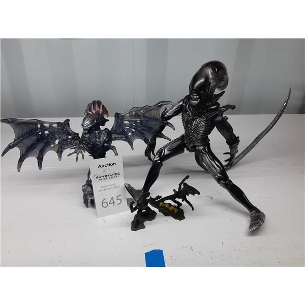 Alian Figurines Cat B