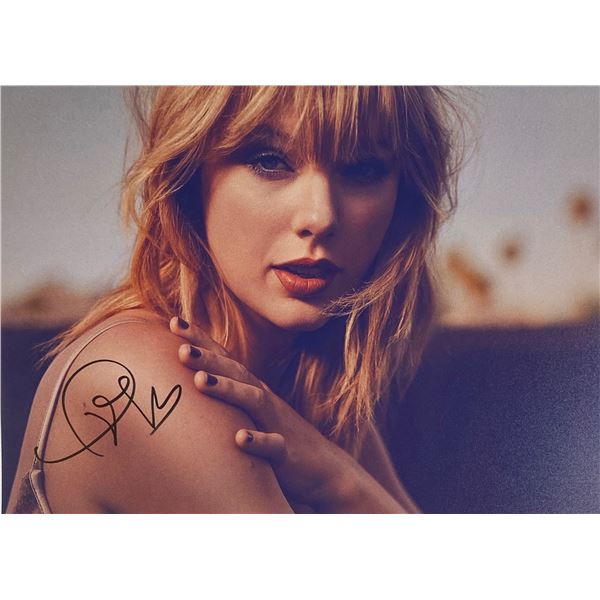 Autograph Signed  Taylor Swift Photo