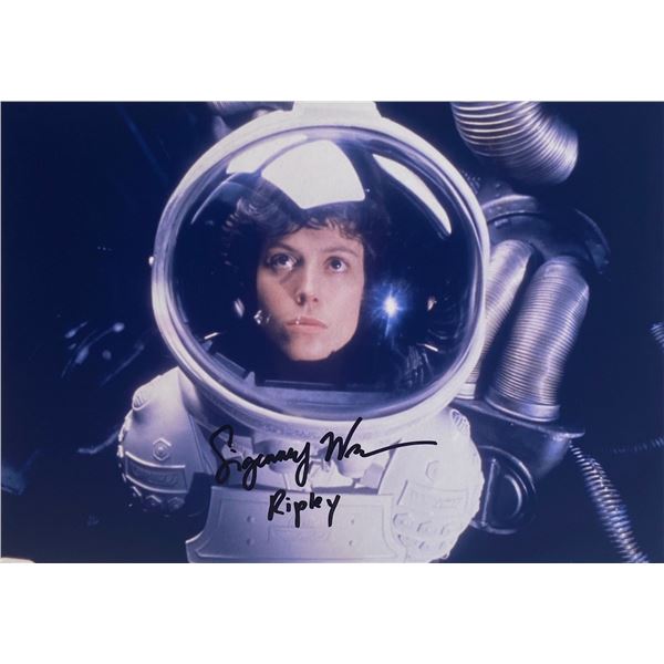 Autograph Signed Alien Photo