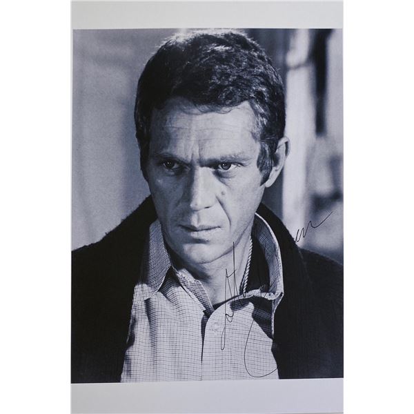 Autograph Signed Hell Is for Heroes Photo