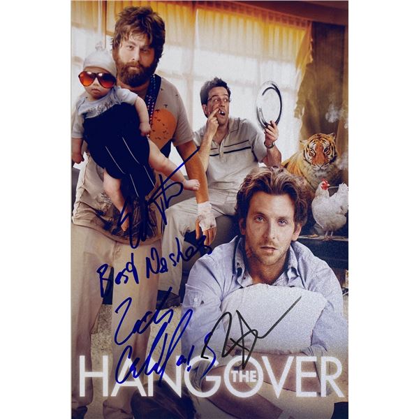 Autograph Signed  Hangover Photo
