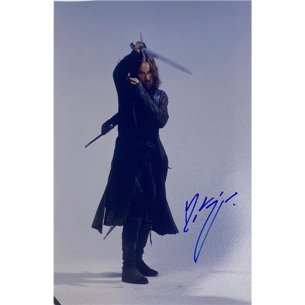 Autograph Signed  Lord of the Rings Photo