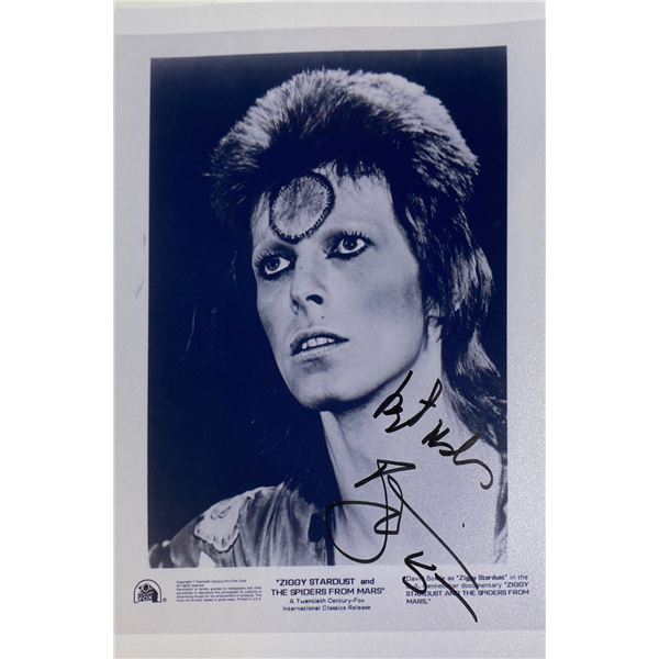 Autograph Signed  David Bowie Photo