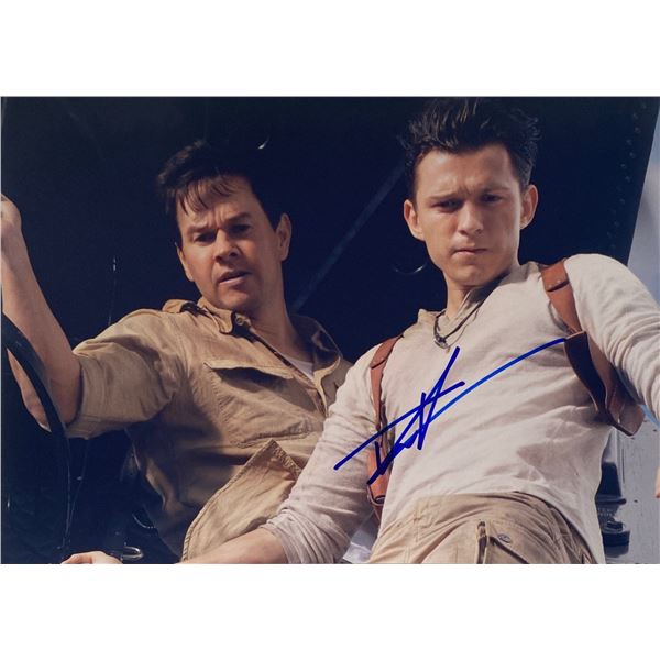 Autograph Signed  Uncharted Photo