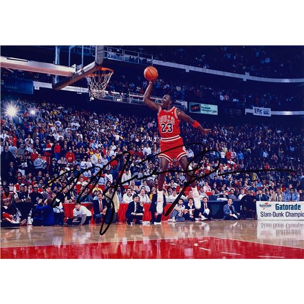 Autograph Signed Michael Jordan Photo