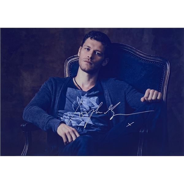 Autograph Signed Joseph Morgan Photo