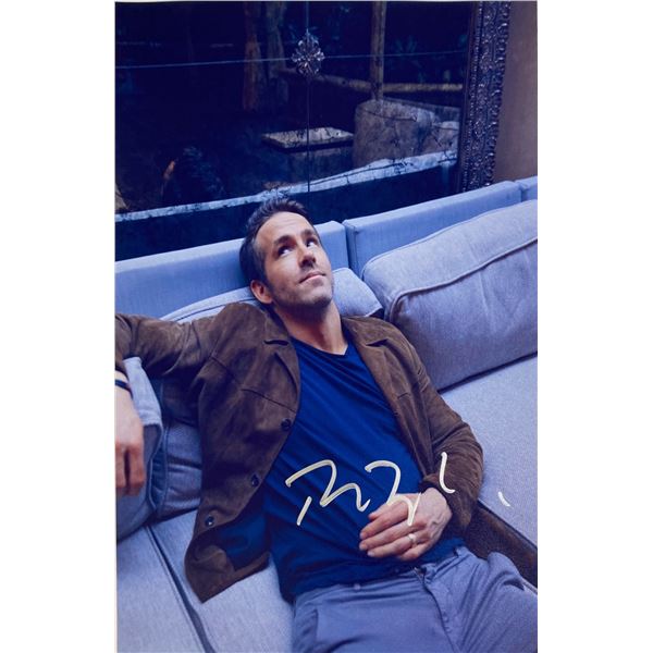 Autograph Signed Ryan Reynolds Photo
