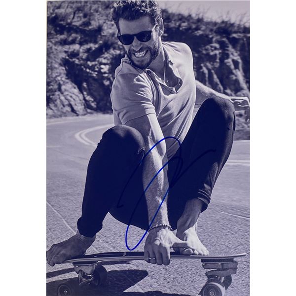 Autograph Signed Liam Hemsworth Photo