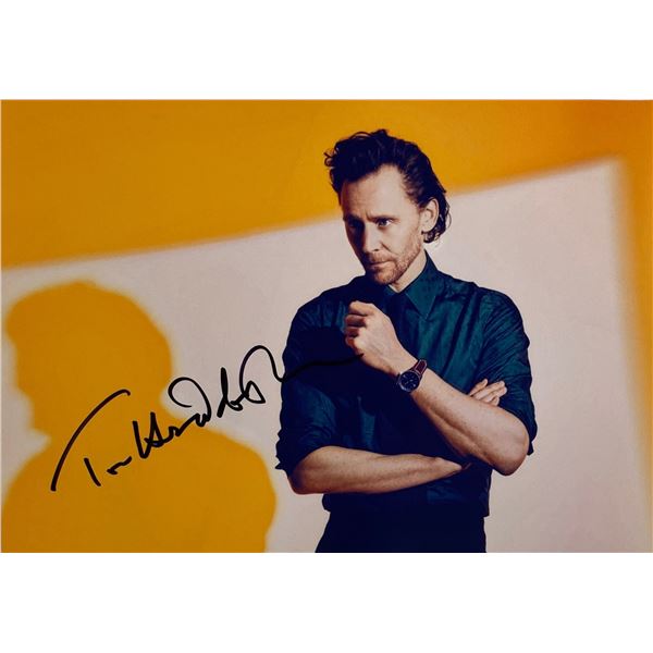 Autograph Signed Tom Hiddleston Photo