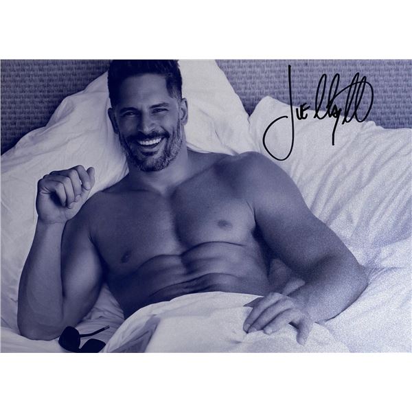 Autograph Signed  Joe Manganiello Photo