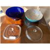 Image 1 : Glass Lot Consisting of Pyrex Lids Cobalt Blue Bowl Plus Another Serving Bowl