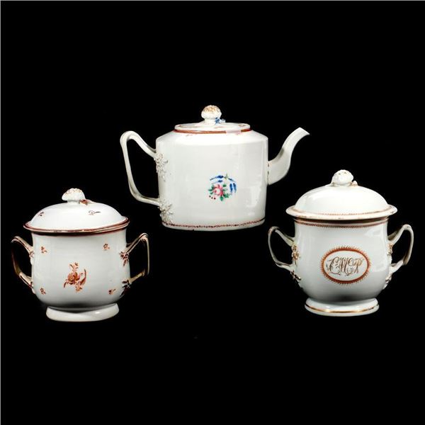 Chinese Export Teapot and Two Sugars.