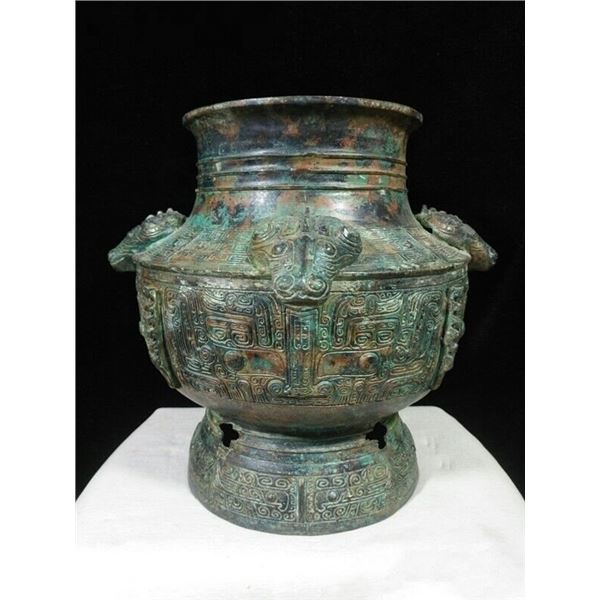 Chinese bronze ware jar