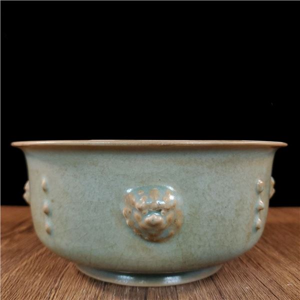 Chinese ru kiln porcelain incense burner