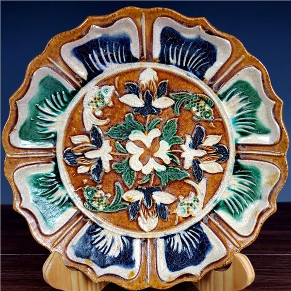 Chinese sancai glaze pottery plate