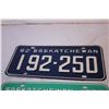 Image 2 : (2) 1962 + 1969 Saskatchewan License Plates