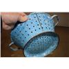 Image 2 : Enamelware Colander