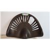 Image 1 : Antique Cast Iron Tractor Seat (damaged)