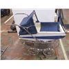 Image 1 : Doll carriage - 49" long