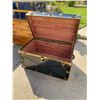 Image 2 : Steamer trunk with key metal with wood cedar lining 36W 21D 23T
