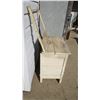 Image 7 : Wash Tub stand (needs work) 24W 16D 27T (harp 21" tall)