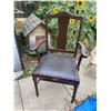 Image 1 : Captain chair with leather seat (leather fragile)