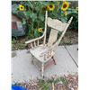Image 1 : Old wood chair (fairly solid)